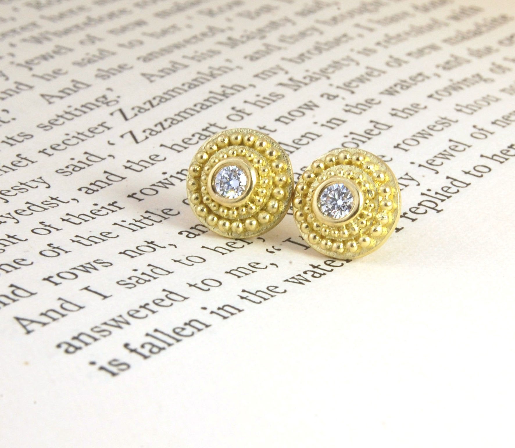 Diamond Disc Post Earrings 18k Gold Granulation – Susan