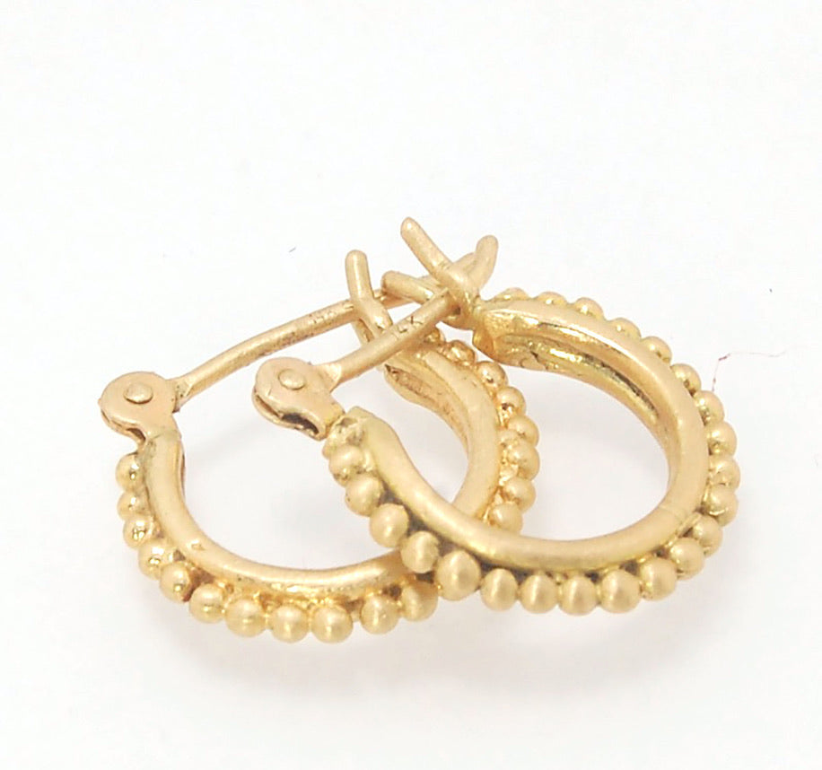 Etruscan hoops in 14k Gold - in 5 sizes