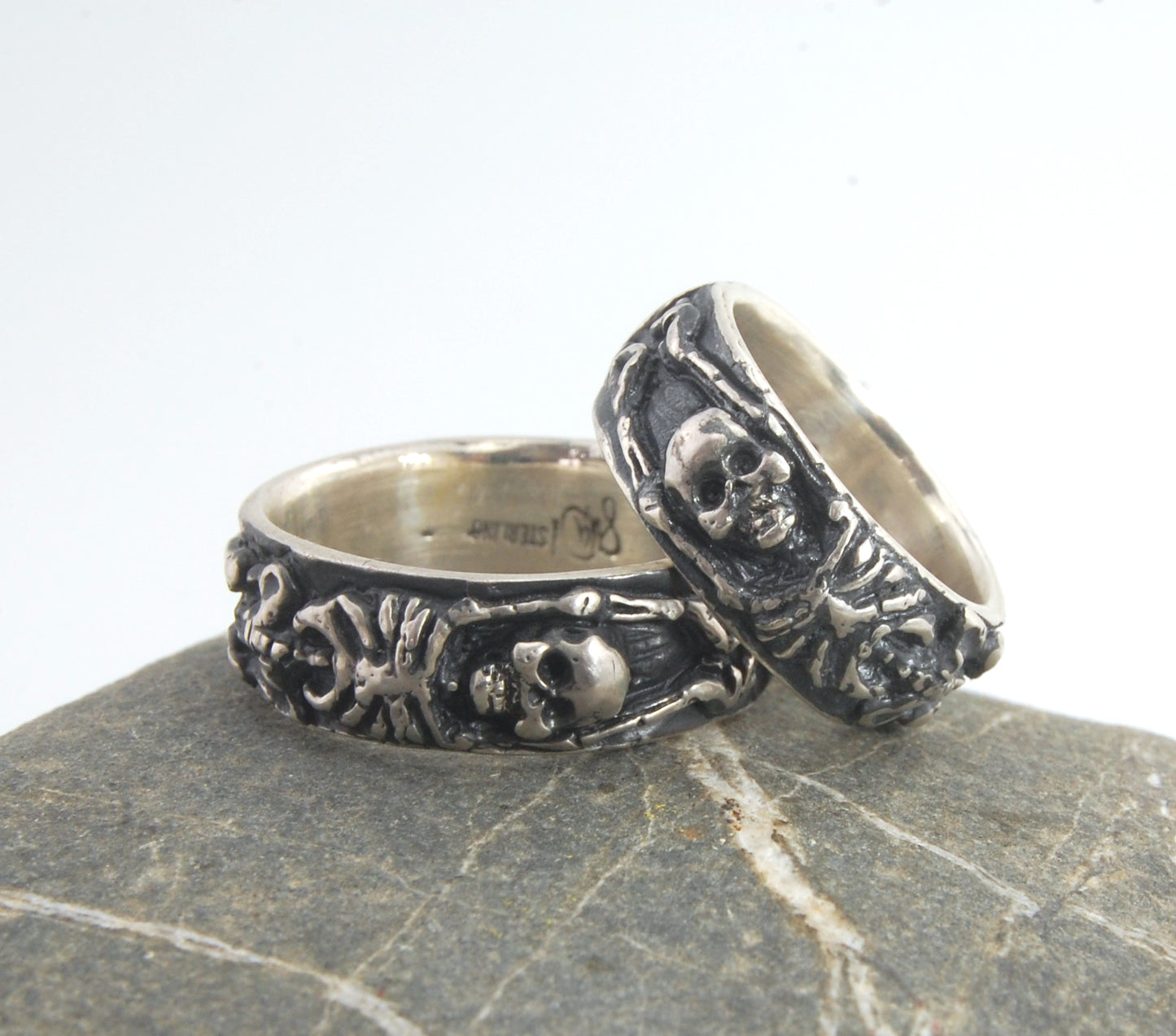 Wide Memento Mori Rings - 8mm