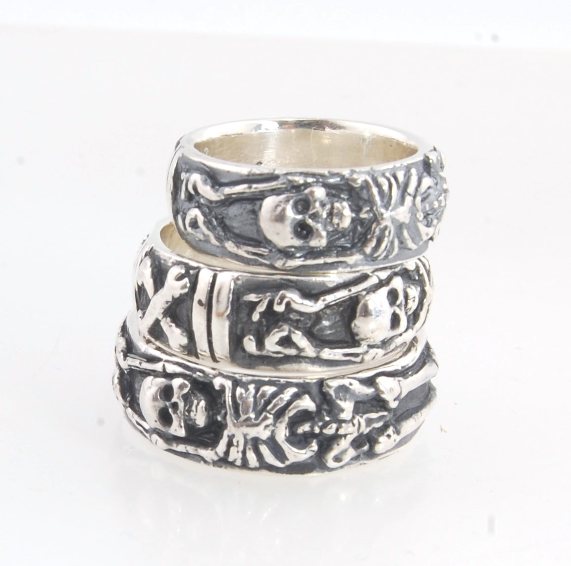 Wide Memento Mori Rings - 8mm