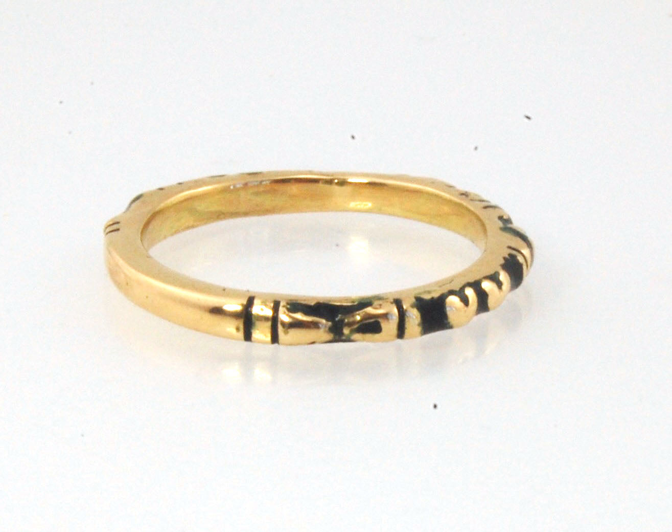 Memento Mori Skeleton Ring in 14k gold with Black enamel - 2.7mm