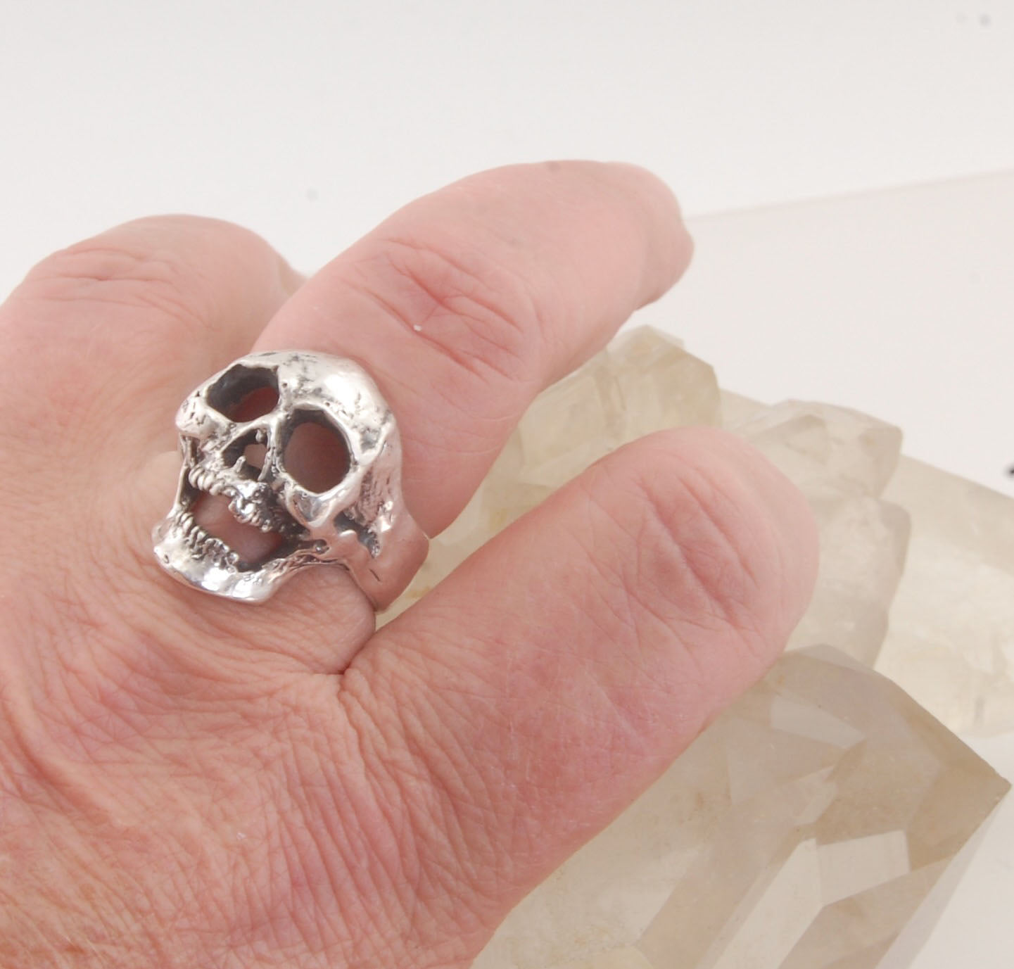 Screaming into the Void Skull Ring