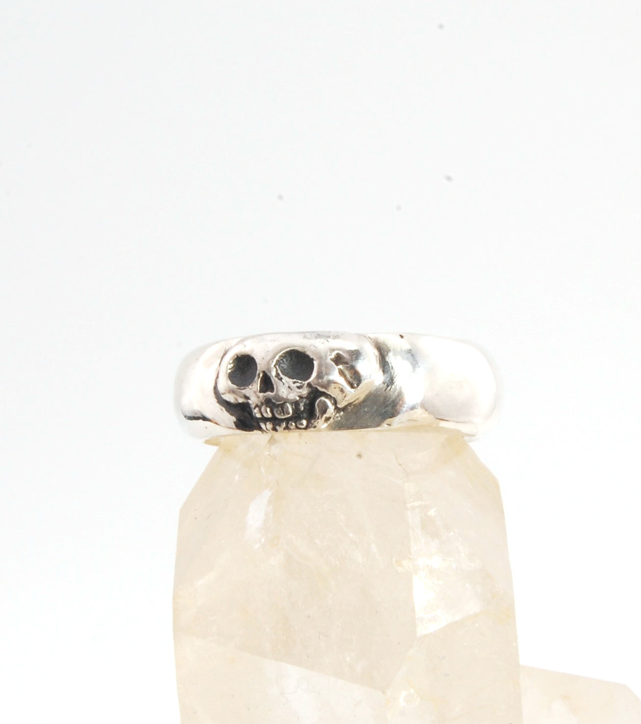 Memento Mori Skull Ring - Wide