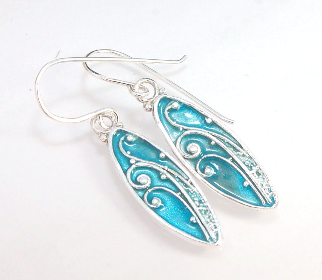 Enameled Sterling Fern Earrings -Oval -Large - Choice of 8 colors These are my longest fern ovals and they can be enameled in 8 colors for you! Prussian Blue, Icy Blue, Turquoise, Oil Gray, Forest Green, Jade Green, Sage Green or Periwinkle BlueGreen.Thes