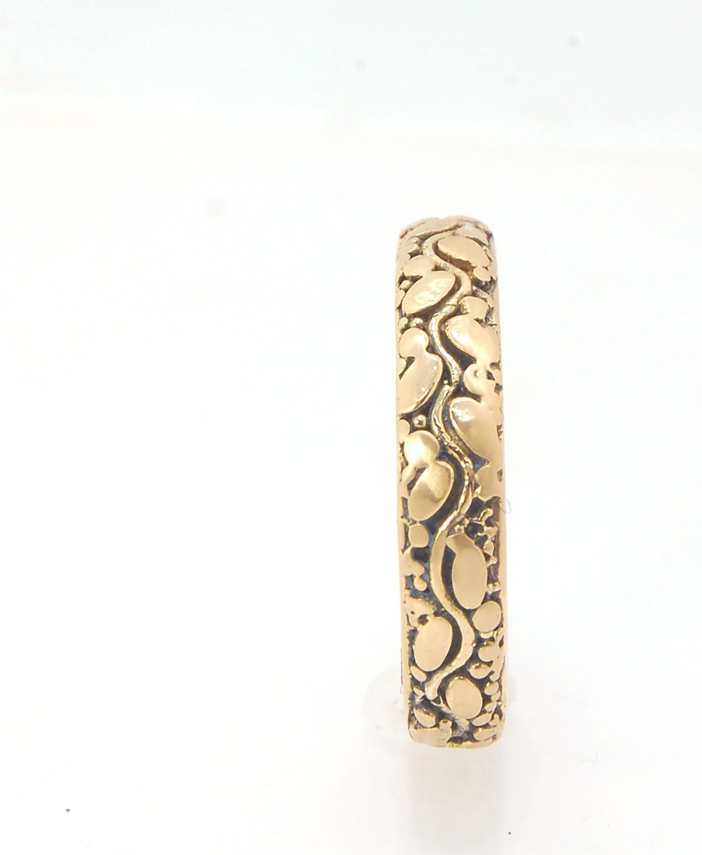 Oval Dot Pattern Band - 4.7mm - Order in any size -14k, 18k, Fine Silver or Sterling This is a 4.7 mm wide patterned band with ovals and heavy granules around a wavy center line.This is a cast version of a fun wavy patterned band with ovals and larger gra