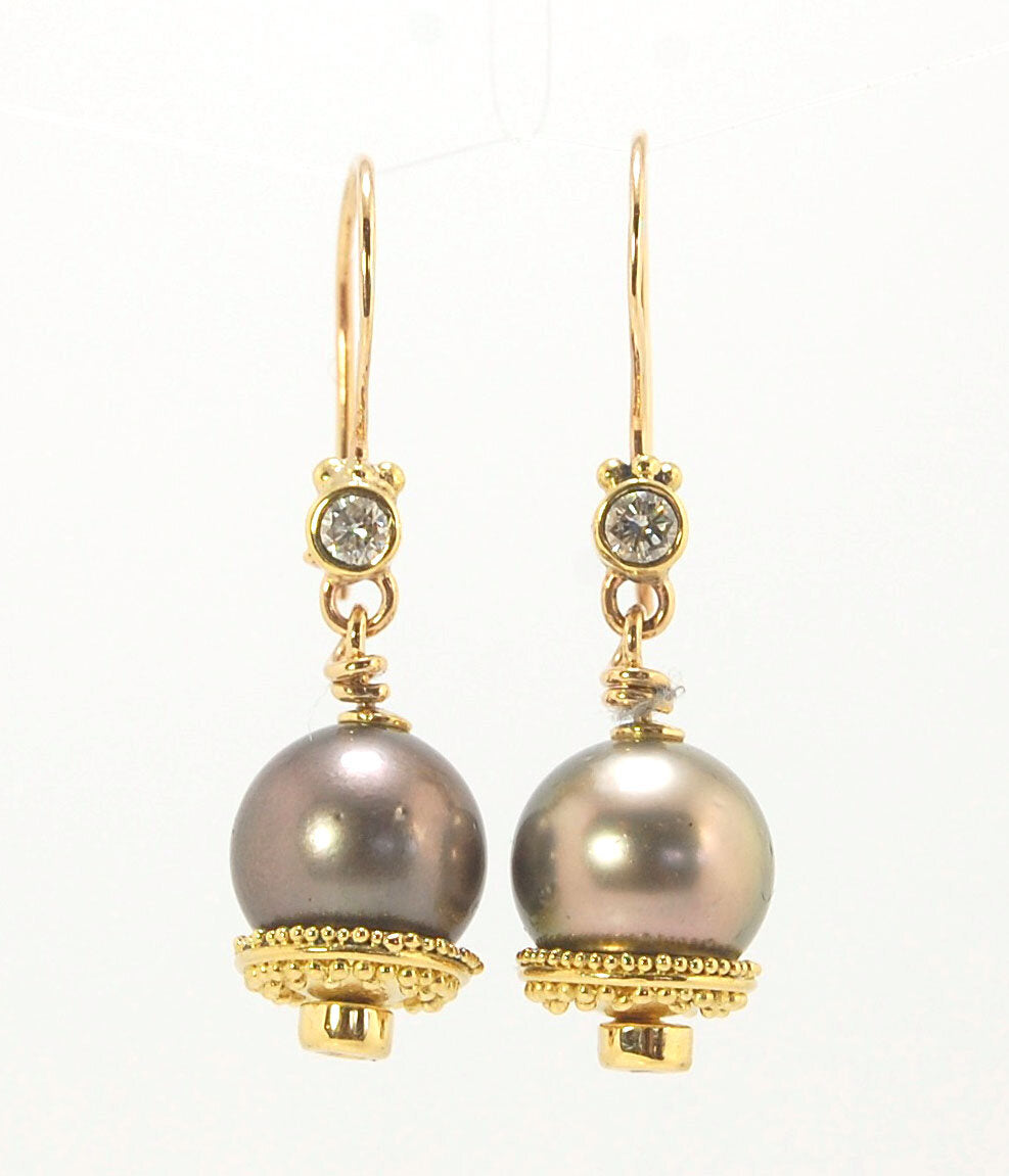 VS Diamonds and Round South Sea Pearl Dangle Drop Earrings with 18k Granulation These may be the prettiest things I have ever made. The 18k granulation caps have a classical granulation pattern with super small granules around the edge with a G+ Sl1 2mm r