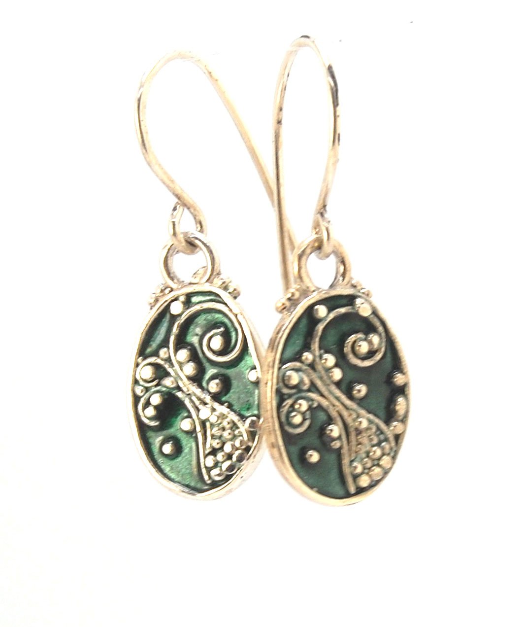 Enameled Sterling Fern Earrings -Oval -Medium-Choice of 8 colors These are my medium fern ovals and they can be enameled in 8 colors for you!Prussian Blue, Icy Blue, Turquoise, Oil Gray, Forest Green, Jade Green, Sage Green or Periwinkle BlueGreen.These e