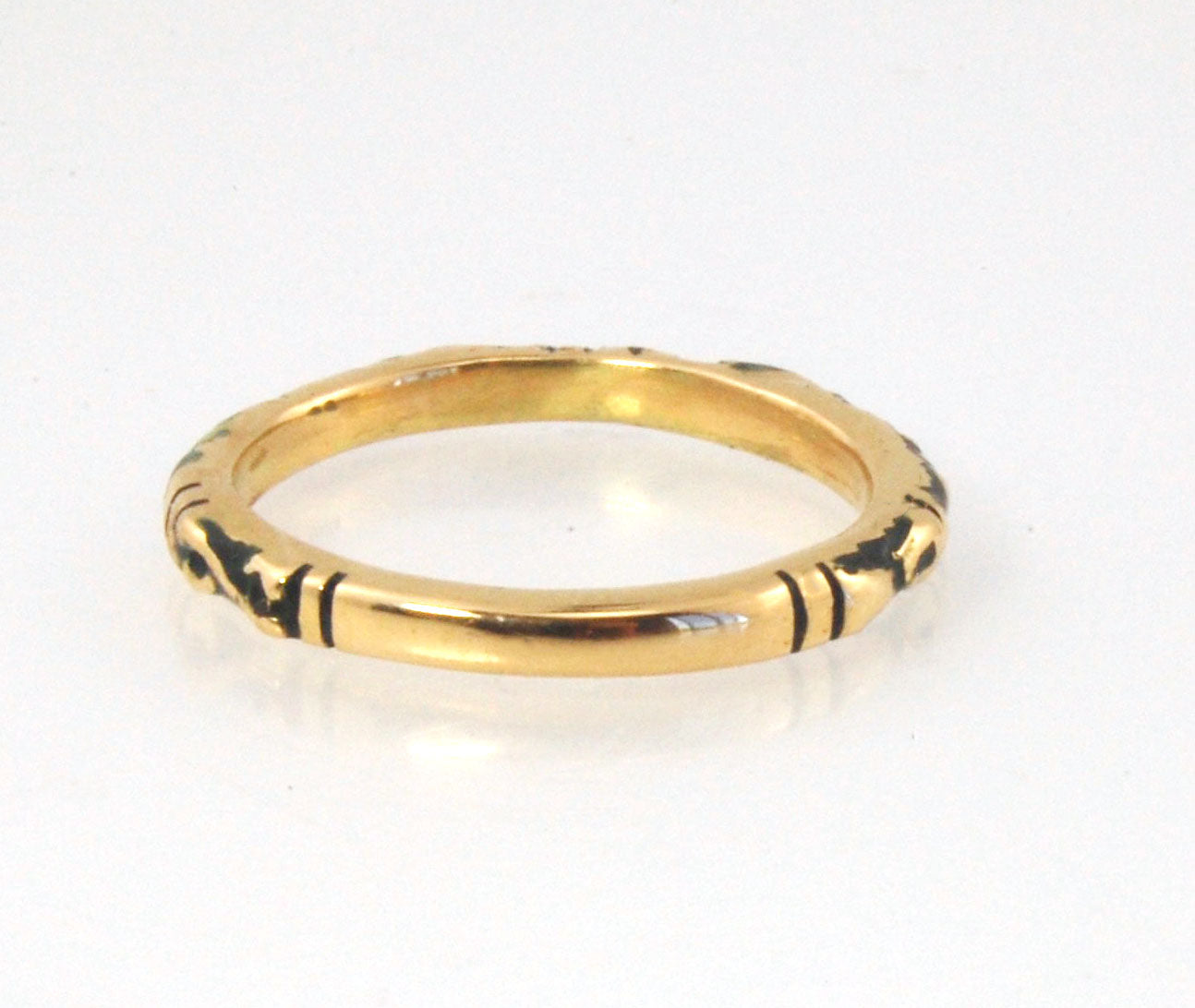 Memento Mori Skeleton Ring in 14k gold with Black enamel  - 2.7mm