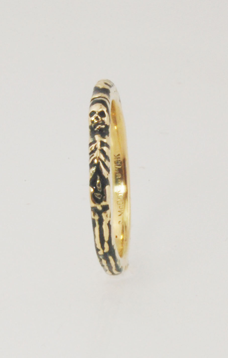 Memento Mori Skeleton Ring in 14k gold with Black enamel  - 2.7mm