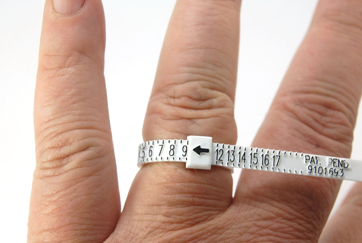 Ring Sizer You want a ring but don’t know what size to order? Order this ring sizer along with your ring of choice! I will mail it first and you can use it to find your size by putting it on both where the ring will sit and on your knuckle and taking a pi